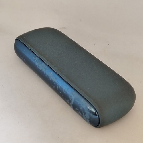 IQOS Iluma tobacco heating device like new, Moss Green and Terracotta