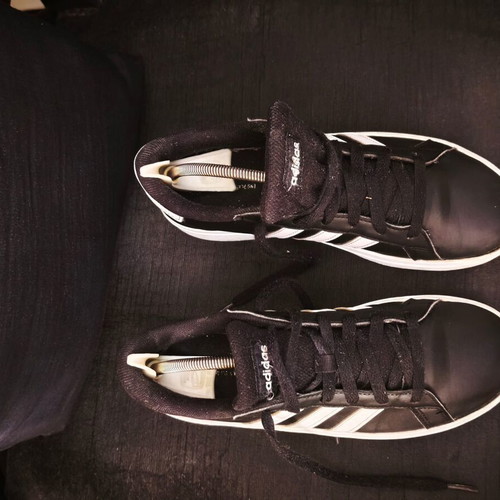 Adidas athletic shoes like new, size 36, black and white