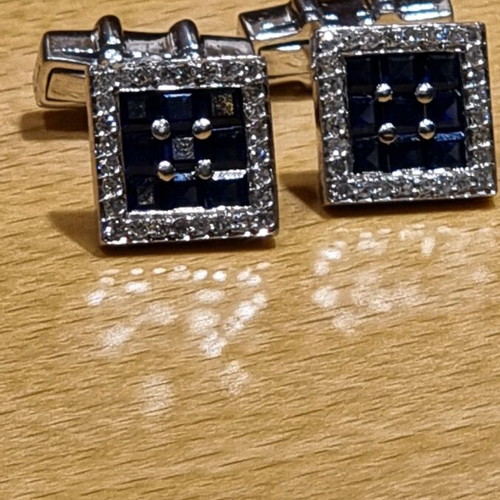K18 white gold cufflinks with sapphires and brilliant with gemological certificate