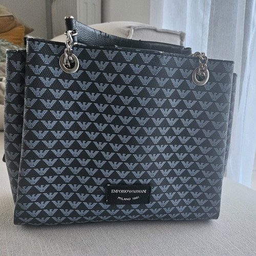 Γυναικεία τσάντα χειρός Emporio Armani σαν καινούργιο