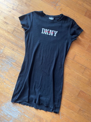 DKNY black dress like new, fitted cotton