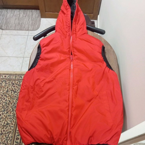Reversible sleeveless vest large like new with gift windbreaker jacket