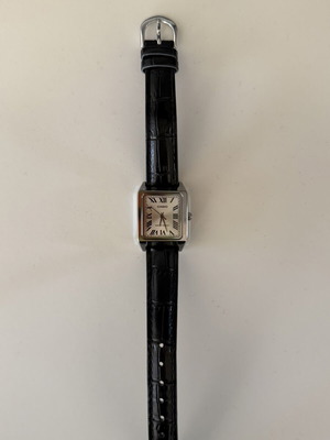 Casio LTP-V007L-1B women's watch new with black leather strap