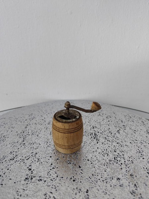 Vintage Italian spice mill used