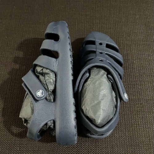 Crocs Kids Sandals new, size C12 (29/30), blue