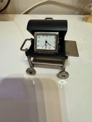 Metal desk clock used