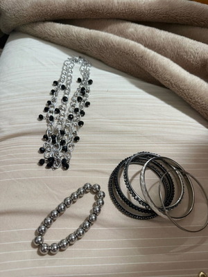 Necklace used