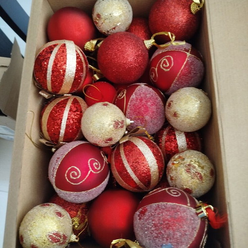 Xmas Jumbo Christmas Balls red and gold, like new