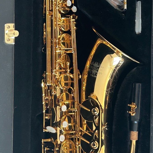 TTS-350 Tenoro saxophone like new with original packaging