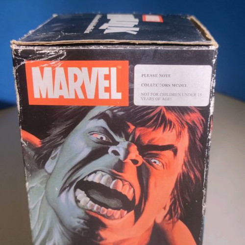 Avengers Marvel Hulk Alex Ross bust used, limited edition