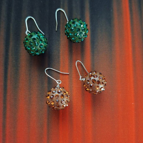 Earrings like new, two pairs together