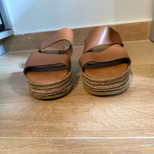 A.L.E. Brown Flatform Sandals Like New With Straw Sole
