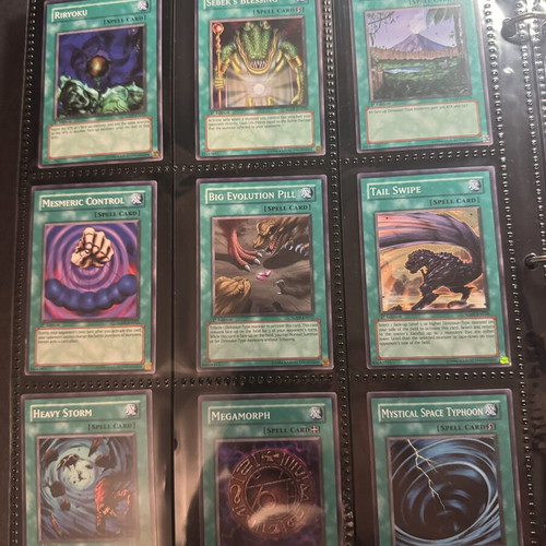Structure Deck Dinosaur's Rage 2002 Yu-Gi-Oh! cards