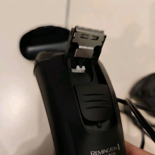 Remington shaving machine used