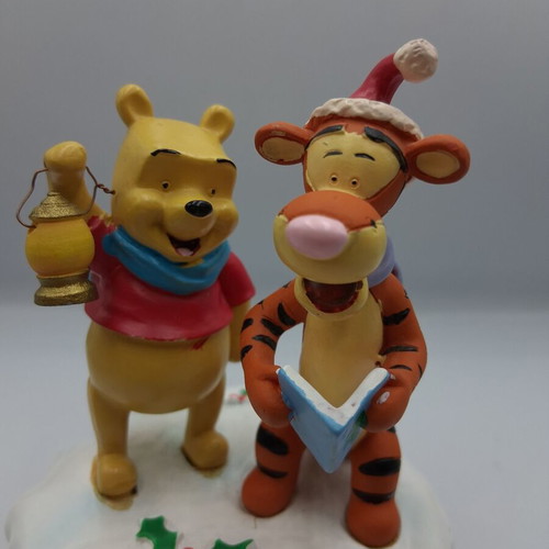 Winnie the Pooh Christmas Music Box like new