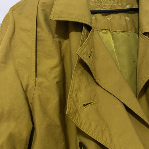 Berghaus trench coat mustard like new, size L, XL