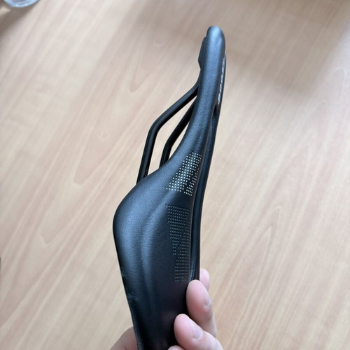 Selle Italia SLR Boost Bicycle Saddle like new, suitable for MTB and road