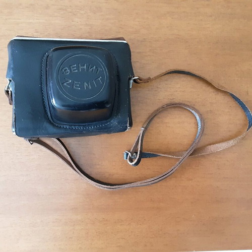 Zenit 12XP camera with case used