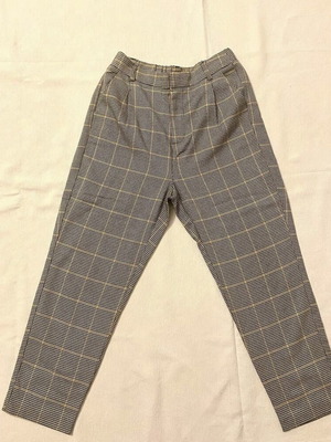 Stradivarius checked pants like new with yellow stripes, size S
