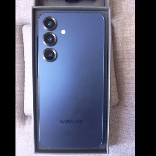 Samsung S25 Navy 128GB 5G smartphone