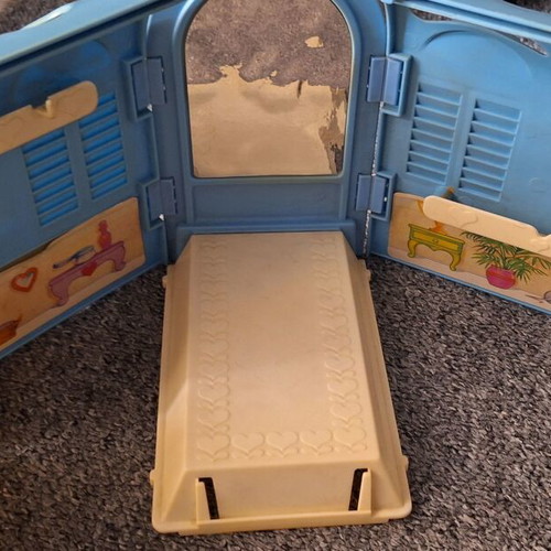 Small Pony Beauty Salon and Accessories used, set