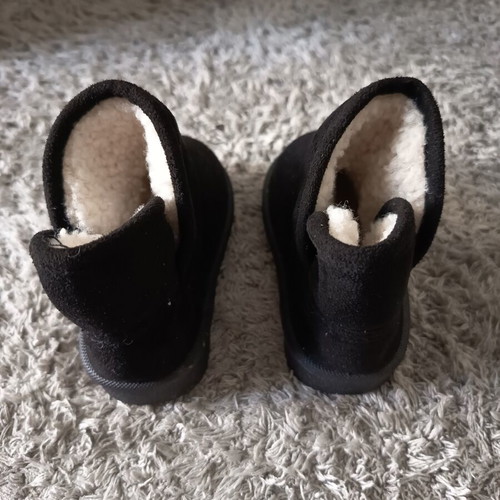 Baby boots size 19 like new, warm and comfortable