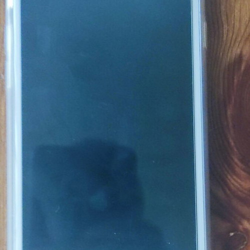 iPhone 8 used with silicone case and 2 screen protectors, 256GB, white