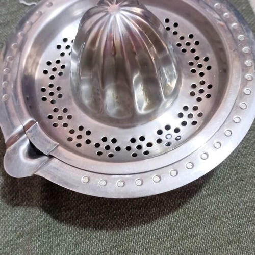 Citrus juicer stainless steel 13 cm like new