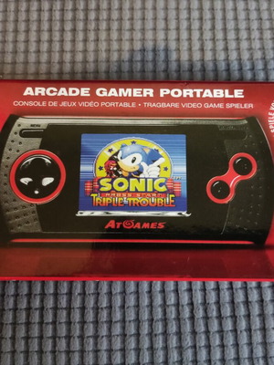AtGames Sega φορητή κονσόλα σαν καινούργια με 30 ενσωματωμένα παιχνίδια