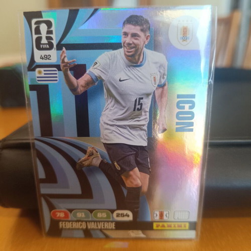 Adrenalyn Federico Valverde ICON football card Uruguay