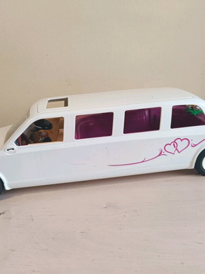 Playmobil VIP Limousine used with chauffeur figure
