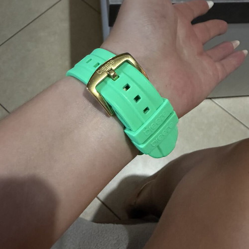 Breeze women's wristwatch, green and gold, waterproof
