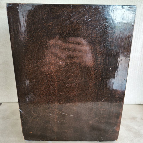 Vintage Chinese wooden jewelry box shaped like a wardrobe, like new
