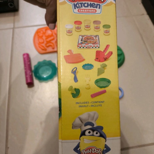 Hasbro Play Doh Kitchen Pizza Party accessories like new