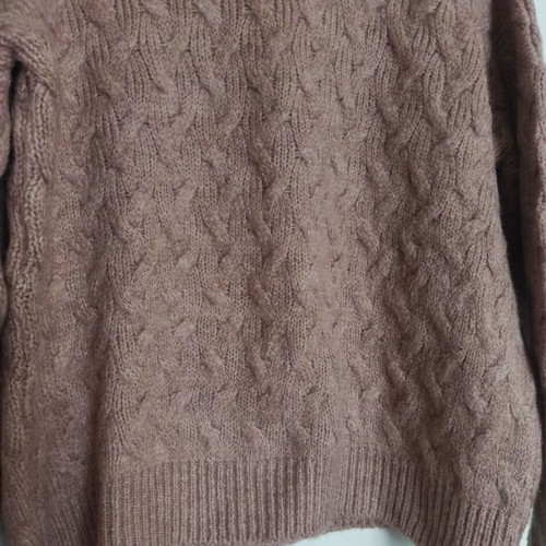 Pink salmon turtleneck sweater like new, one size with cable knit pattern
