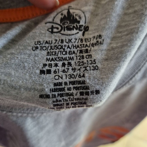 Disney T shirt like new, size 125-135