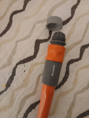 Gardena water nozzle like new, adjustable pressure