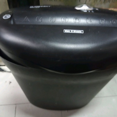 Q connect paper shredder used with bin