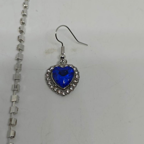Heart of the Ocean jewelry set like new, pendant, earrings, bracelet
