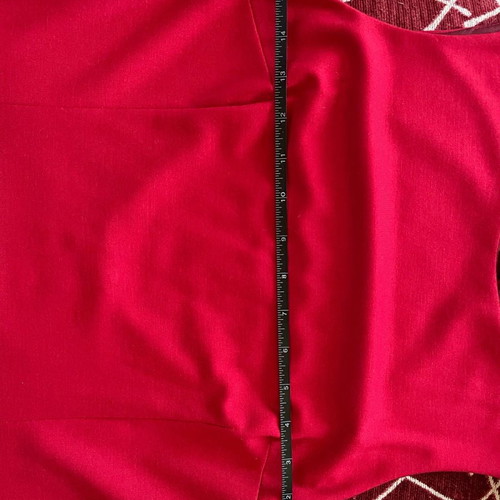 Red short women's dress used with open back and inner lining