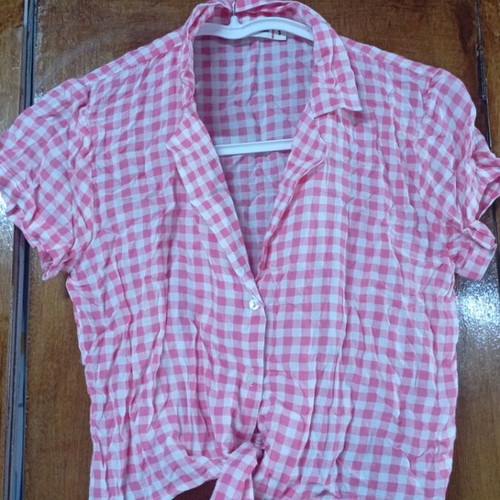 Pink Woman Summer Shirt like new, size Small