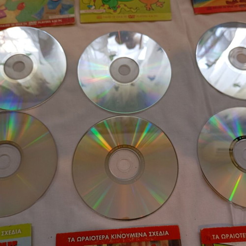 Children's DVD collection used, pack of 6, Modern Times