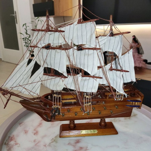 Le Superbe 84-95 collectible vintage like new