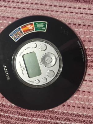 Sony CD Walkman D-NE320 used, for repair or spare parts