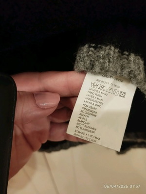 Diesel men's sweater black with grey trim like new, size L