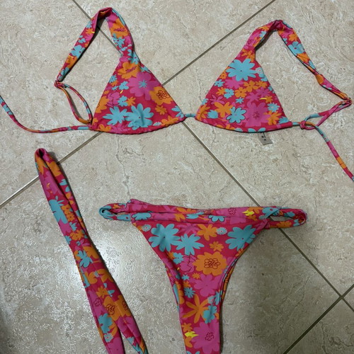 De Coro Floral Bikini Set size M with hair tie