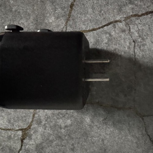 Travel Adapter 20W GaN with USB Type-C and Type-A Ports