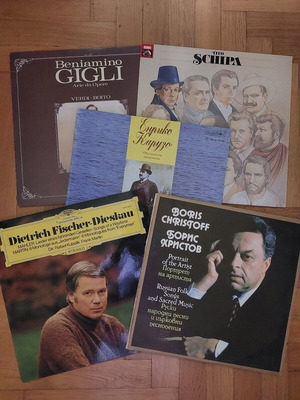 5 vinyl records with arias like new from Tito Schipa, B. Gigli, E. Caruso, D. Fischer Dieskau & B. Christoff