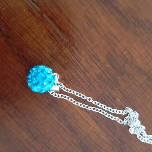 Necklace blue, 18kgp stamp, like new