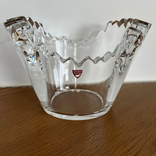 Orrefors crystal bowl model ZAZA new, Design Helen Krantz
